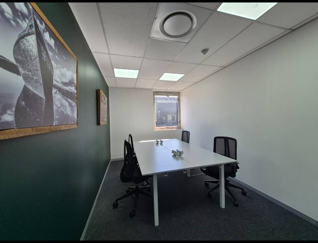 67M² OFFICE TO LET IN ROSEBANK
